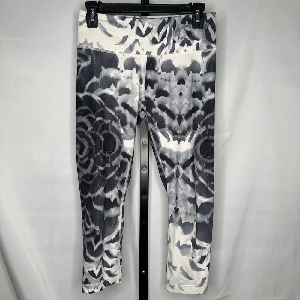 🍋 Lululemon Wunder Under Pant Dance pretty plume angel wing cropped Size 6